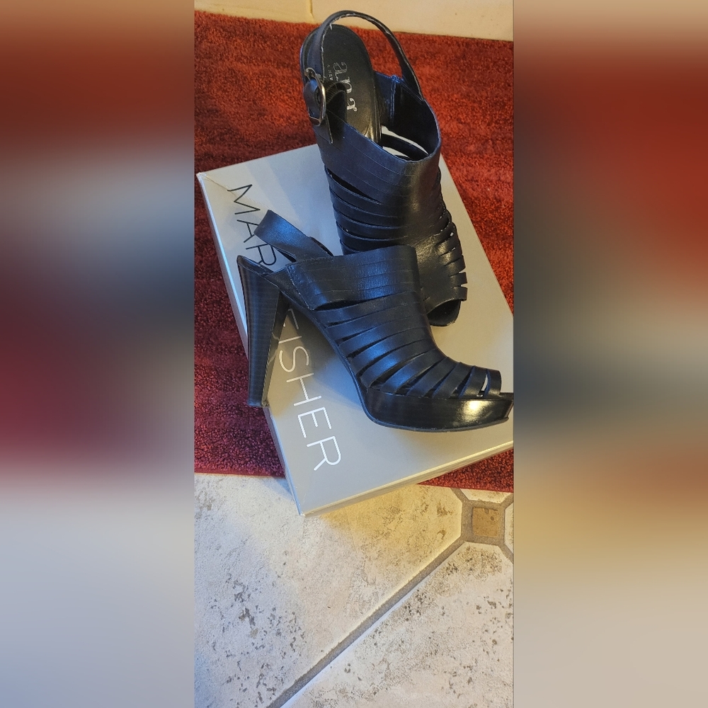 Beautiful ANA SANDALS